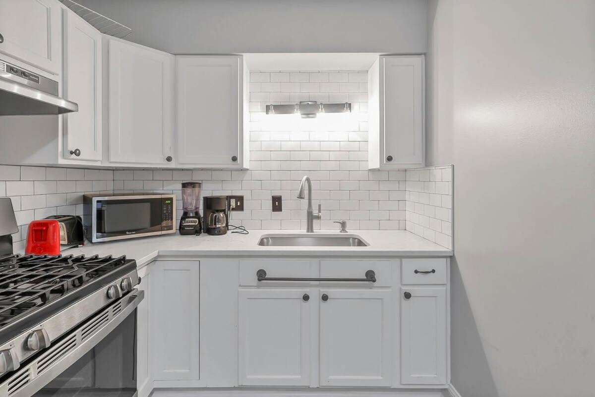 German Village Hidden Gem - 3 Bedroom Parking L Value Apartment