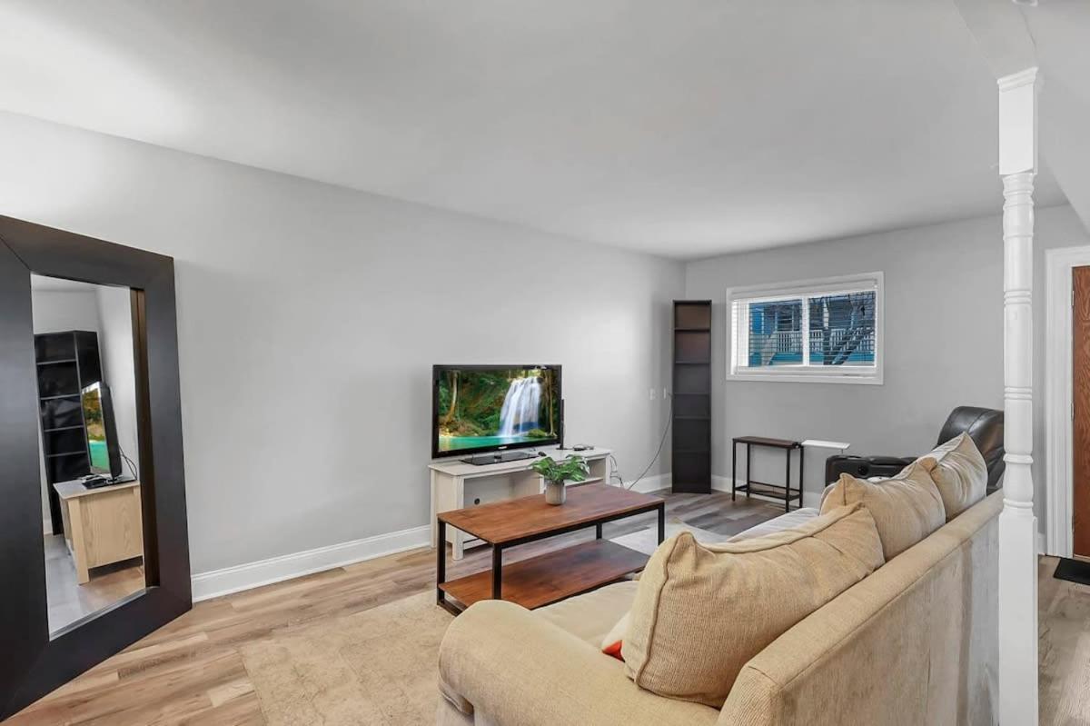 German Village Hidden Gem - 3 Bedroom Parking L Value Apartment *